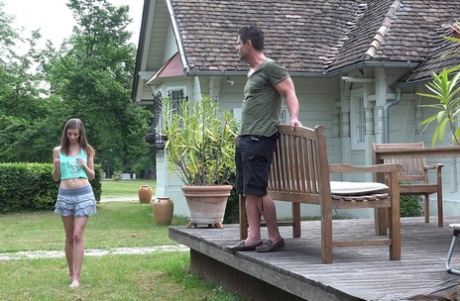 Skinny teen Ria Hill and her boyfriend piss on each other during sex 66832233