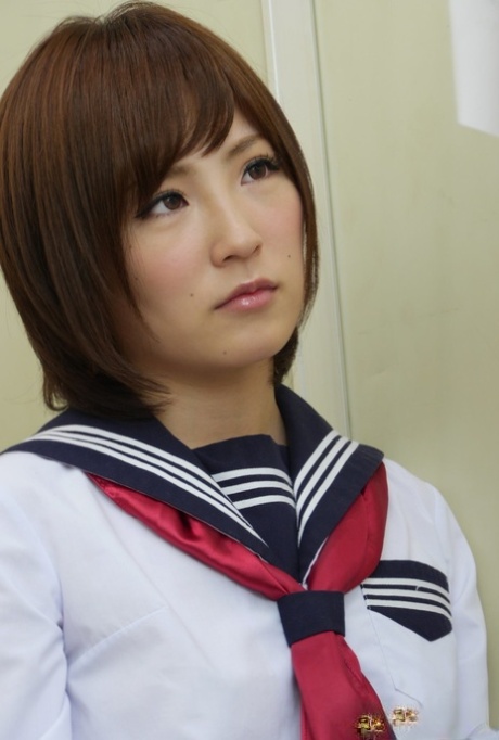 Japanese coed Kaede Oshiro has her cotton underwear pulled down 91754819