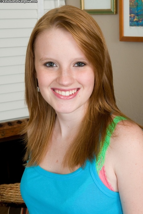 Close up undressing scene from an superb amateur teen babe Katey Grind 40242517